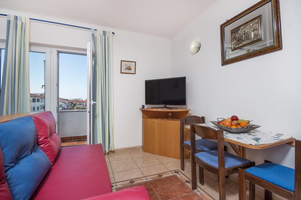 Apartments Villa-Passat Porec Bagian luar foto