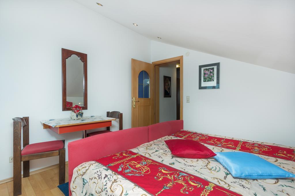 Apartments Villa-Passat Porec Bagian luar foto